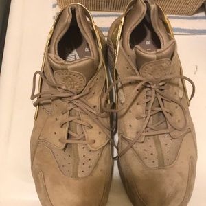 Nike Authentic Huarache